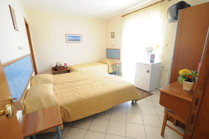 Dimitra Guesthouse Kastoria Kamer foto